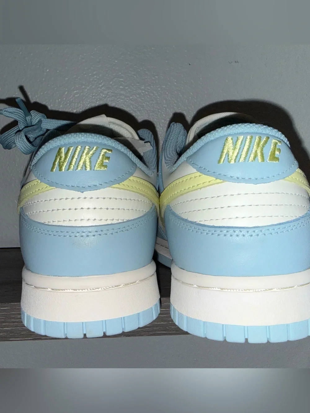 Women’s Nike Dunk Low Sneakers Sail/Citron Tint/Ocean Bliss Size 10 New In Box